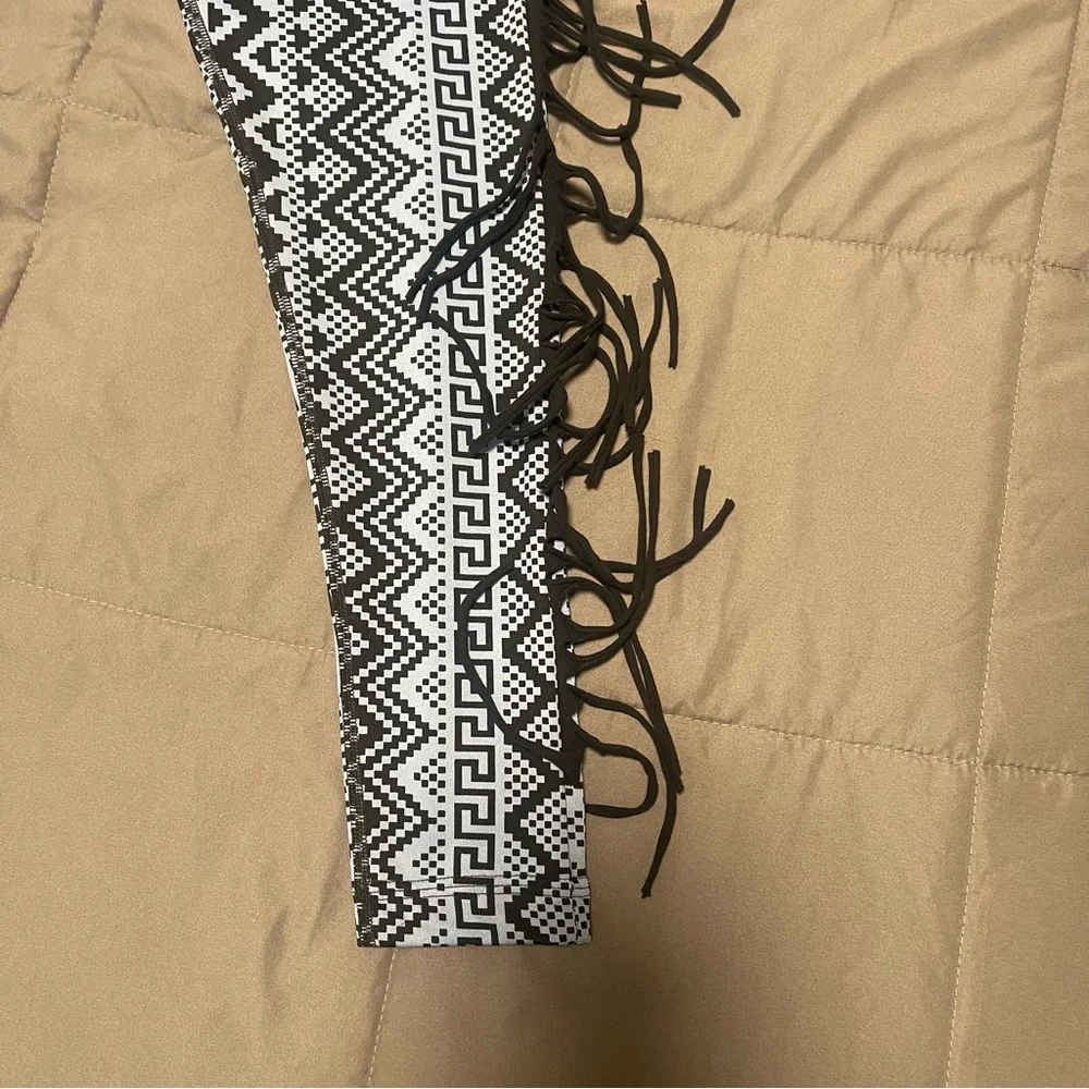 Zumba Fitness Instructor Geometric Leggings - Picture 7 of 9